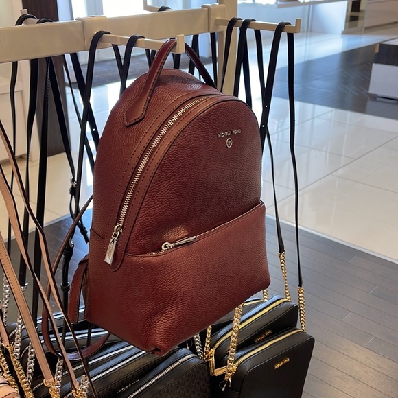 Michael Kors Women's Valerie Medium Pebbled Leather Backpack Merlot 
NWT - Picture 8 of 16